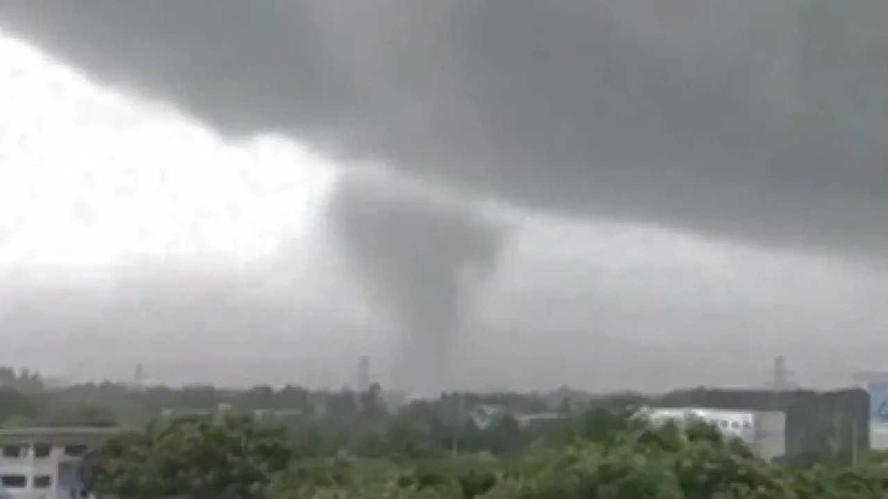 Durante forte tempestade, tornado atinge escola no sul da China; veja!